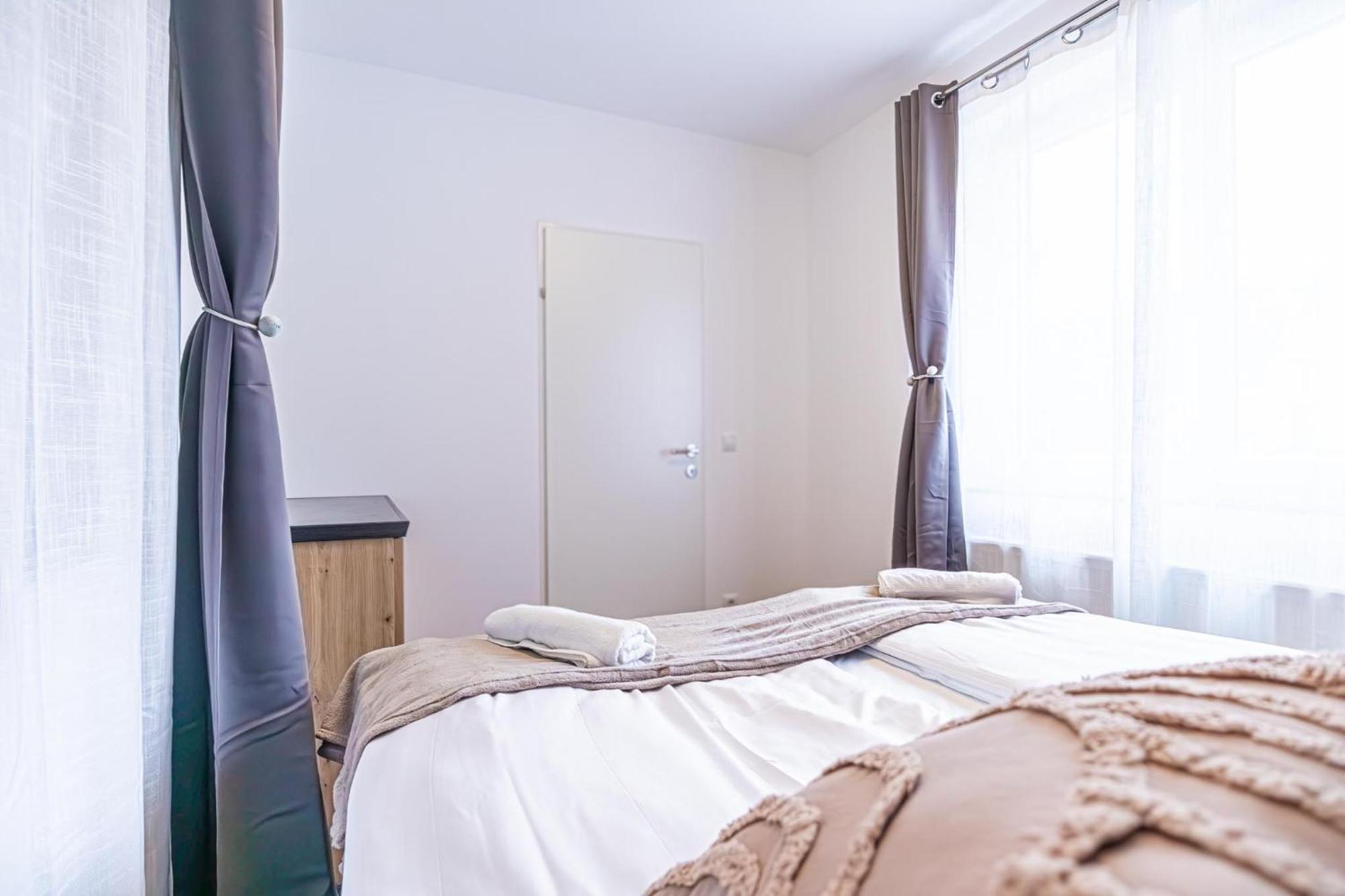 Charming 1Br And 1Lr Apt Modern Design Donaustadt Wien Ngoại thất bức ảnh