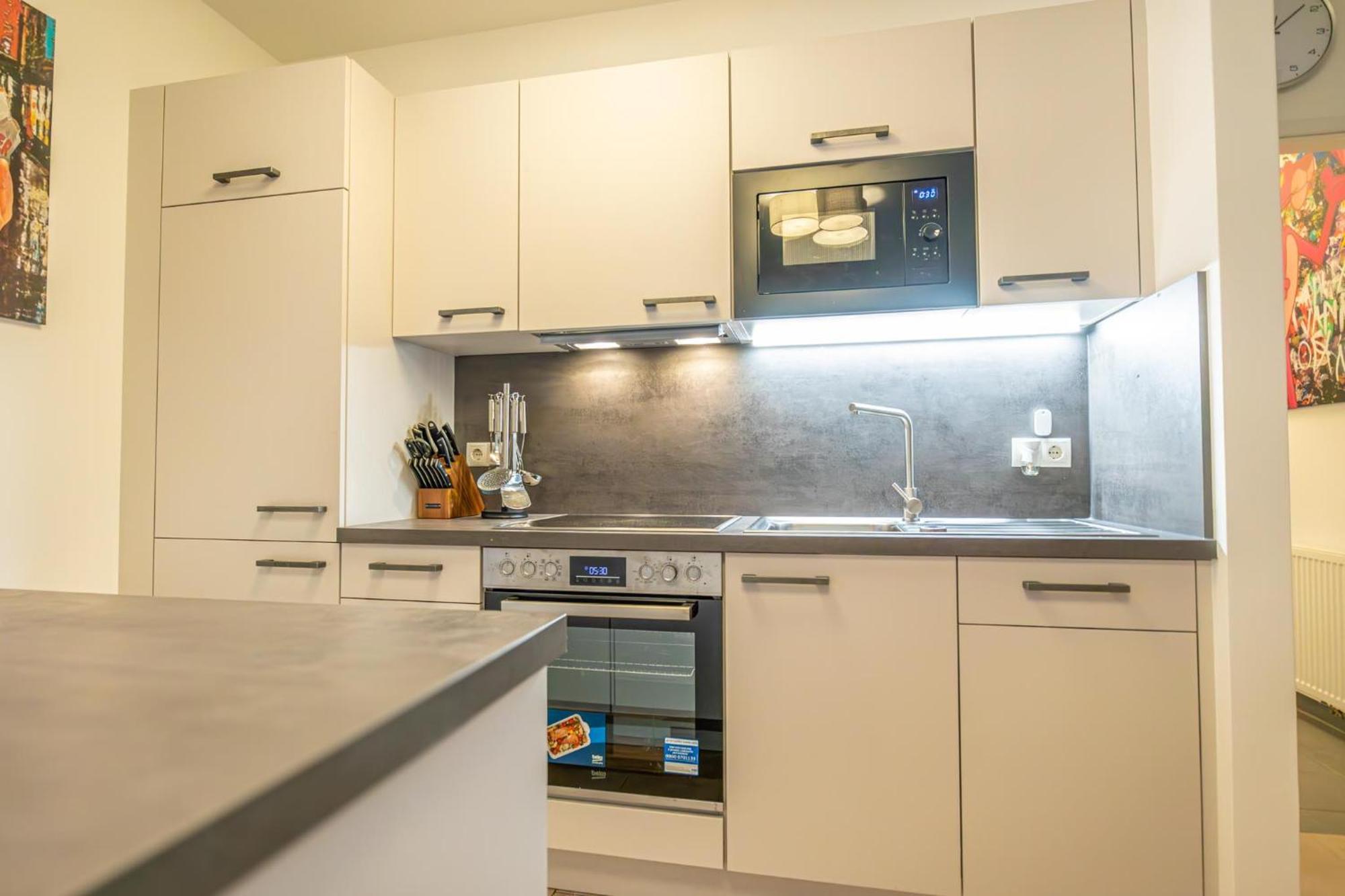 Charming 1Br And 1Lr Apt Modern Design Donaustadt Wien Ngoại thất bức ảnh