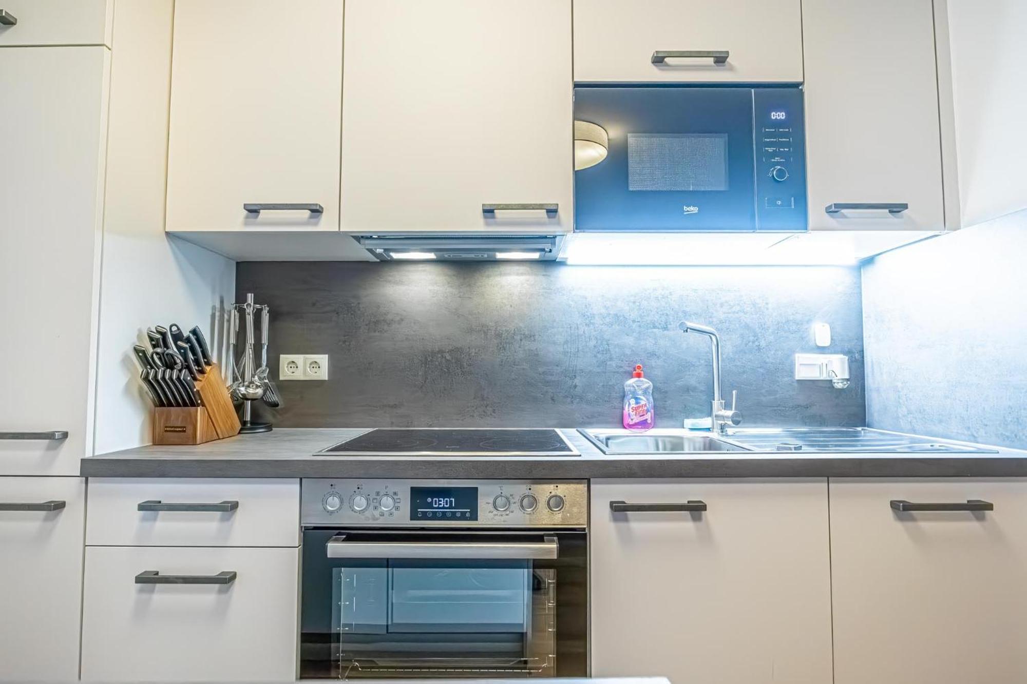 Charming 1Br And 1Lr Apt Modern Design Donaustadt Wien Ngoại thất bức ảnh